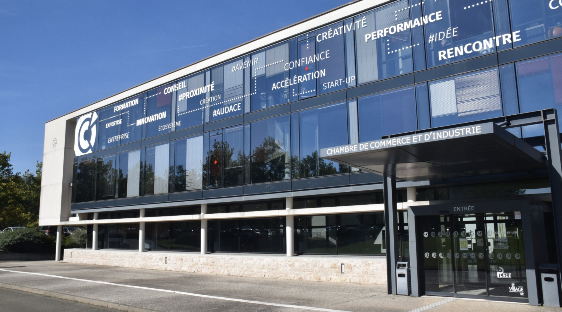 The Place by CCI 28 et le Village by CA Chartres